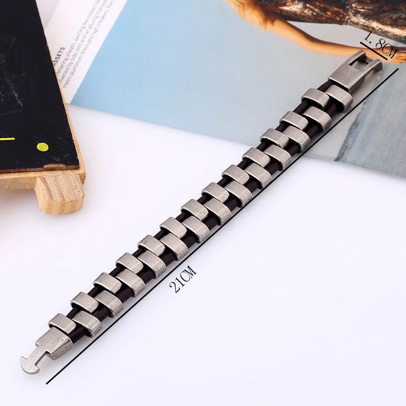 3380981227_2118088041