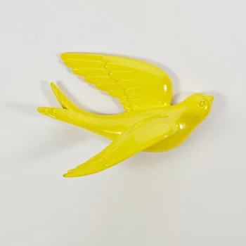 Настенные наклейки Ласточка домашний Декор Гостиная Спальня 3d декоративные наклейки на стену украшения Смола фигурка птицы статуя на стену - Цвет: Yellow Small 1