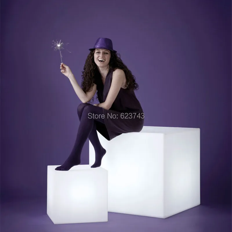 Waterproof Modern led illuminated bar furniture 80CM Big Cube glowing led bar chair bar stools rechargeable cube bar table Waterproof Modern led illuminated bar furniture 80CM Big Cube glowing led bar chair bar stools rechargeable cube bar table