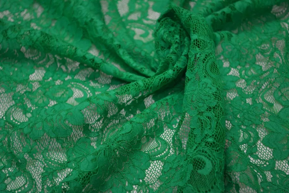 

Embroidered African Guipure Cord eyelashes sacalloped Lace Fabric Mesh Net Patchwork for Sewing Clothes Formal Wedding Dress