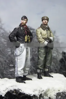 1/35 Resin Figure Model Kits WW2 German soldierS Winter Unassembled unpainted