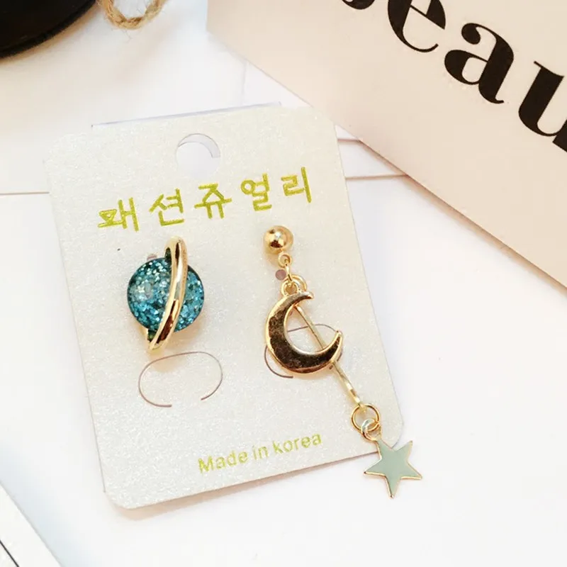 

Hot Sale Rotate Earth Moon Star Earrings Trendy Pop New Party Gorgeous Fancy Gown Top Korean