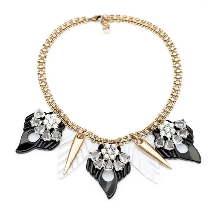 

Fashion Flower Bullet Neckalce