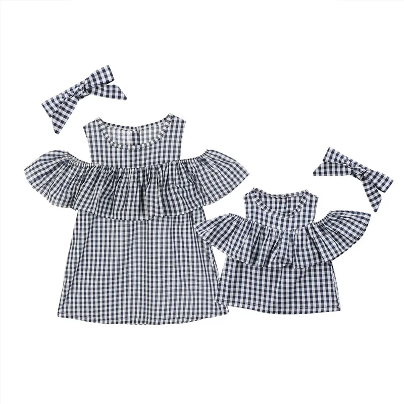 

Mother & Daughter Clothes 2018 Newest Women Girls Off-shoulder T-shirt Family Mom And Daughter Matching T-shirt Tops Family Look