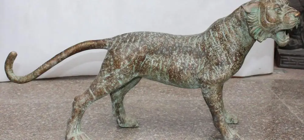 

Large Size Huge Old Bronze Zodiac Year Tiger Tigers Ferocity Animal Lion Statue