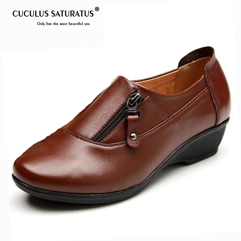 

Cuculus Spring Fashion leather women shoes mother slope soft bottom anti-slip comfortable middle aged casual shoes 1900