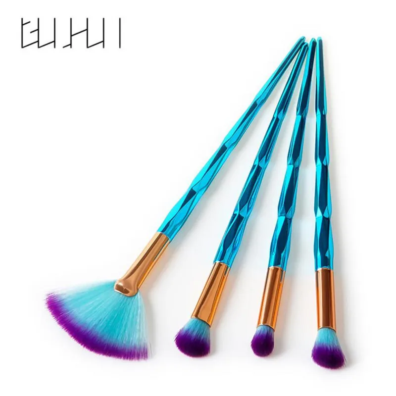 

4PCS Diamond Cosmetic Make up Brushes Foundation Powder Eyebrow Lip Eyeshadow Brush Makeup Brush Sets Tools pinceaux maquillage