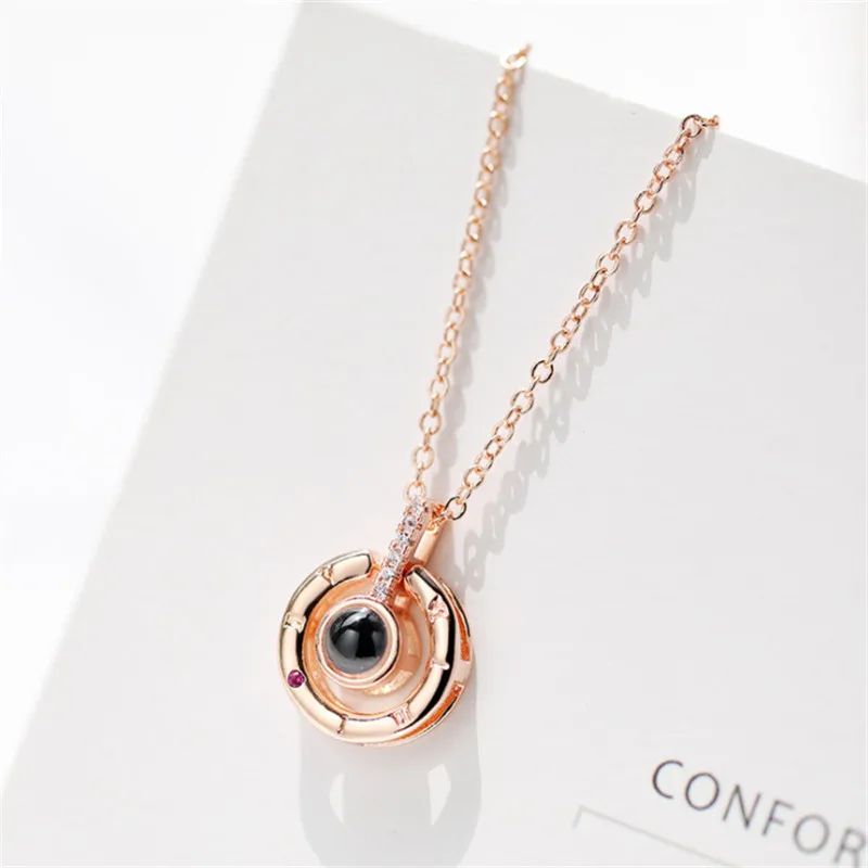 

Dropshipping Rose Gold Round Pendant I LOVE YOU In 100 Languages Projection Necklace For Memory Of LOVE Choker Collier Wholesale