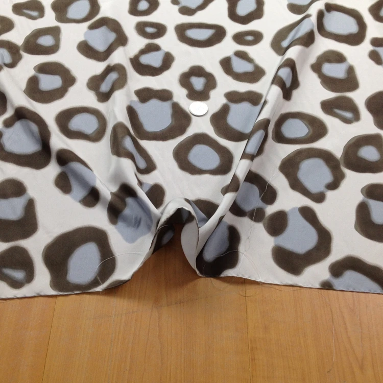 

100% Silk fabric Habotai color:as pictures,width:138cm,thickness:10mm,length:1200cm,#h401tong