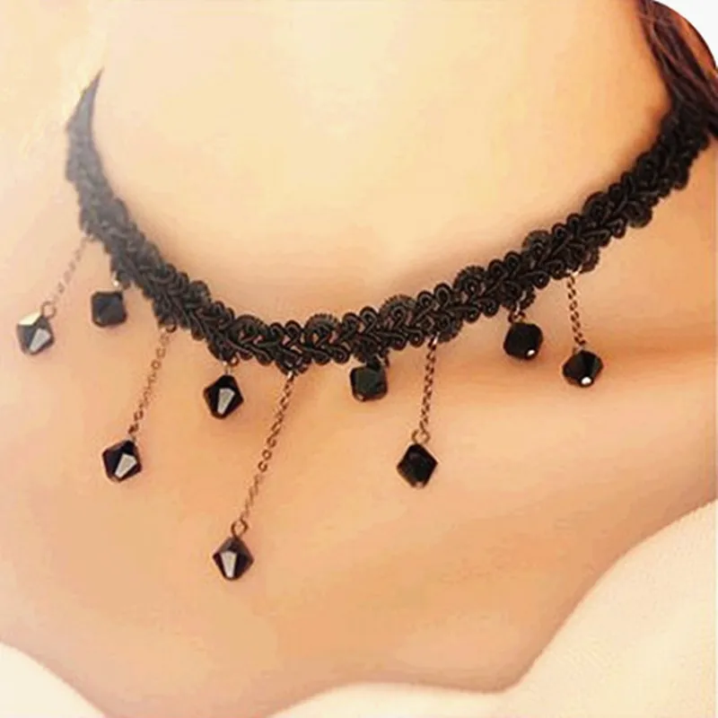 

2019 Fashion Jewelry hand-woven fringed black lace crochet droplets Yilianyoumeng short necklace clavicle