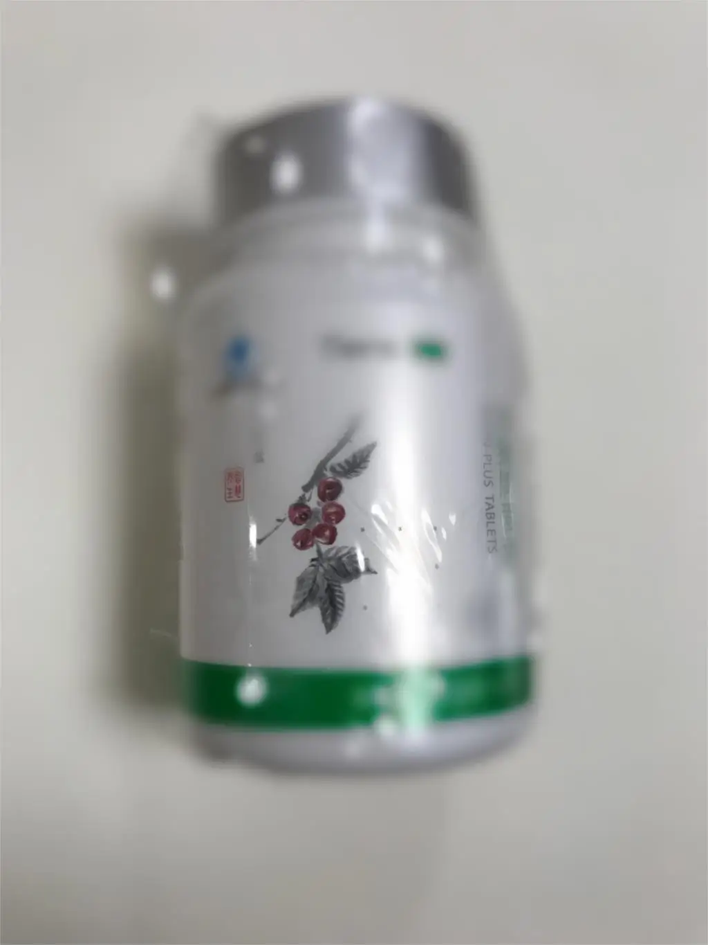 

1 Bottle of Tien Vision with Bilberry and Goji Berries Product date in 2018