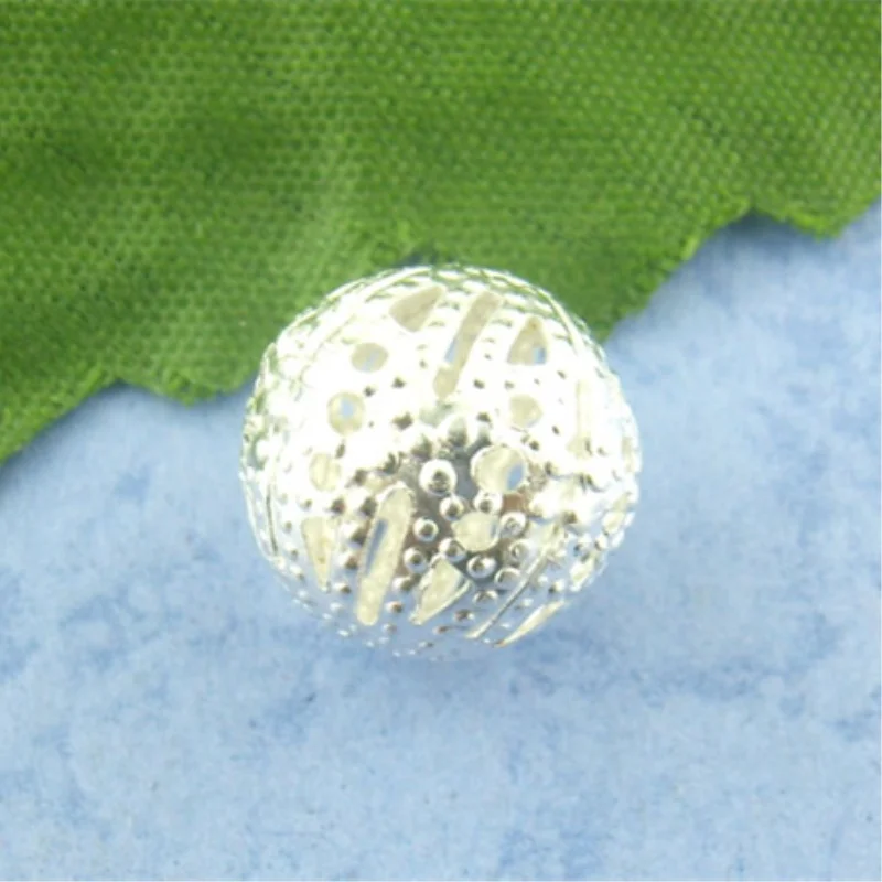 

Doreen Box hot- 50PCs Silver color Filigree Ball Spacers Beads 12mm Dia. (B00913)