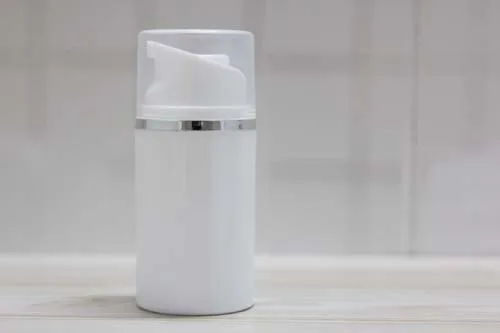 Download 50ml white airless pump bottle with silver Line and clear cap ,50 ml airless Cosmetic Container ...