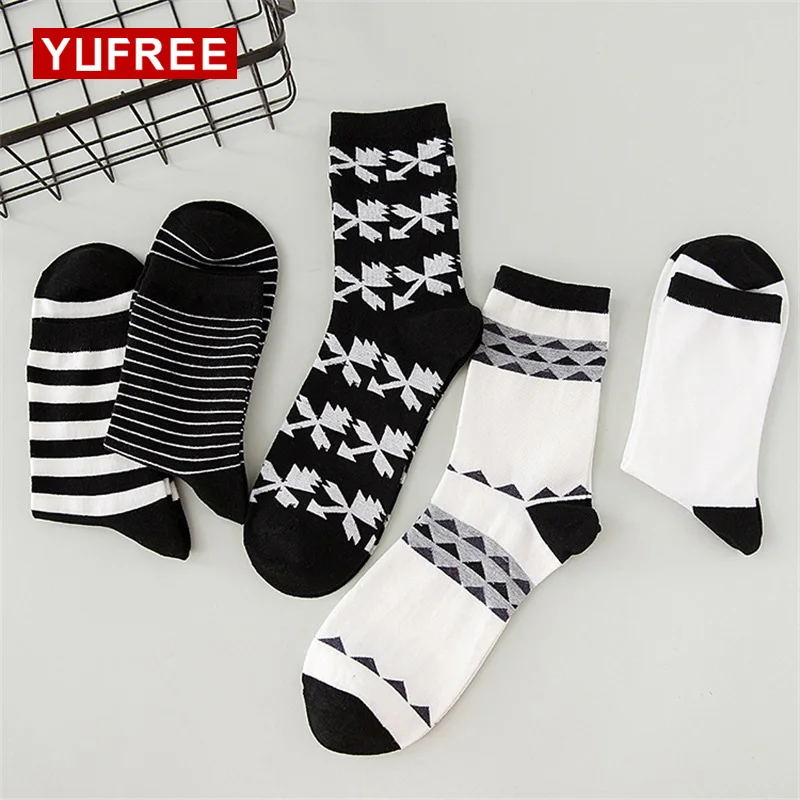 Yufree новые хлопковые в полоску геометрический узор "гусиные лапки" Для Мужчин's Носки для девочек дышащие Для мужчин; носки без пятки простой