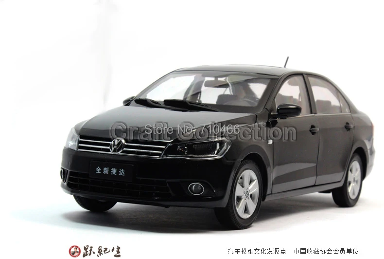 Black 2013 1 18 Volkswagen German VW Jetta Miniature Scale Models Classic Toys Car Replica
