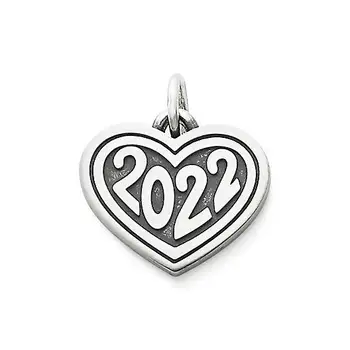 

A great gift for students and graduates Year 2022 Charm