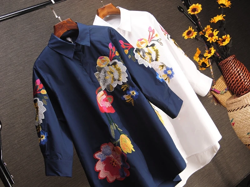 Spring and Summer Elegant Women Shirts Embroidery Loose Casual Shirts Seven-Sleeve Large Size Shirts