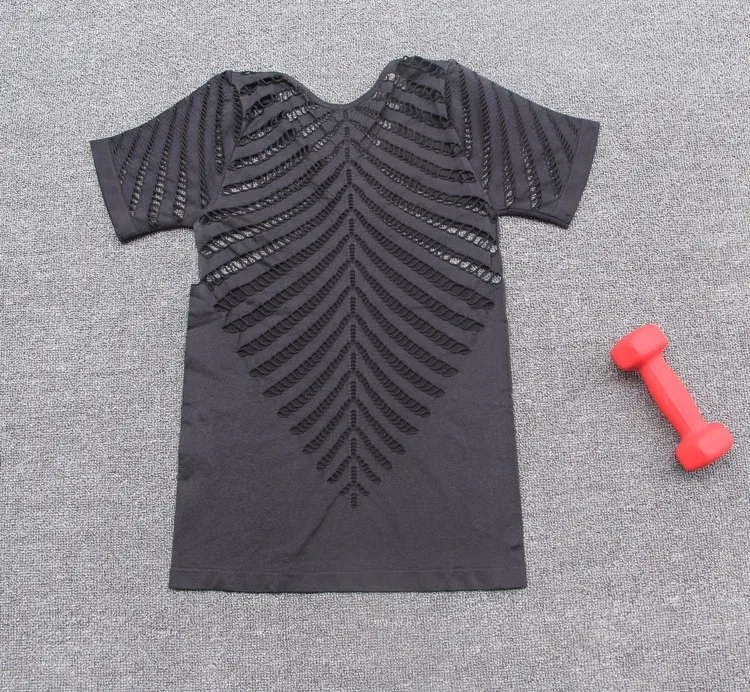 3186014651_2095320690