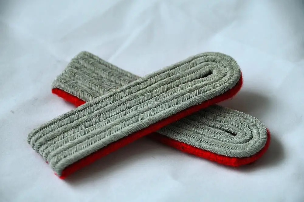

EMD WW2 WH Epaulets