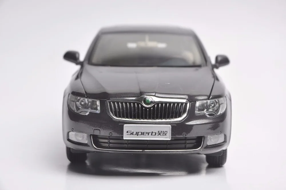 brown (3)