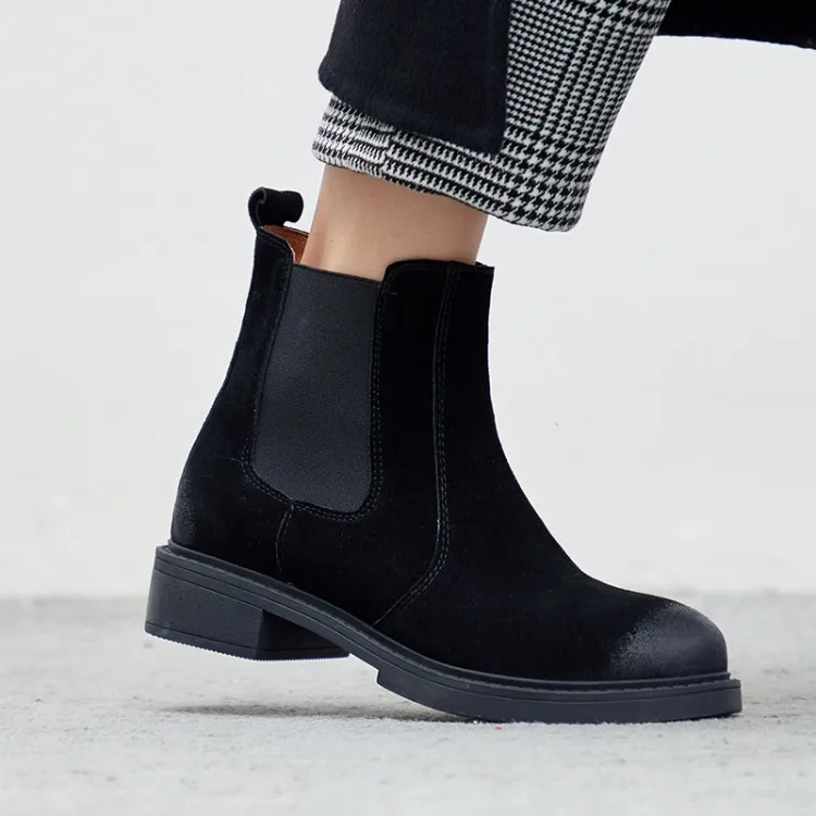 Женские ботинки Челси из натуральной кожи теплые короткие зимние на плоской