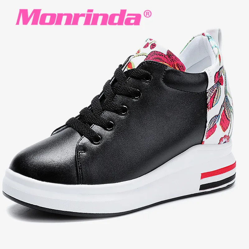 trendy walking designer shoes