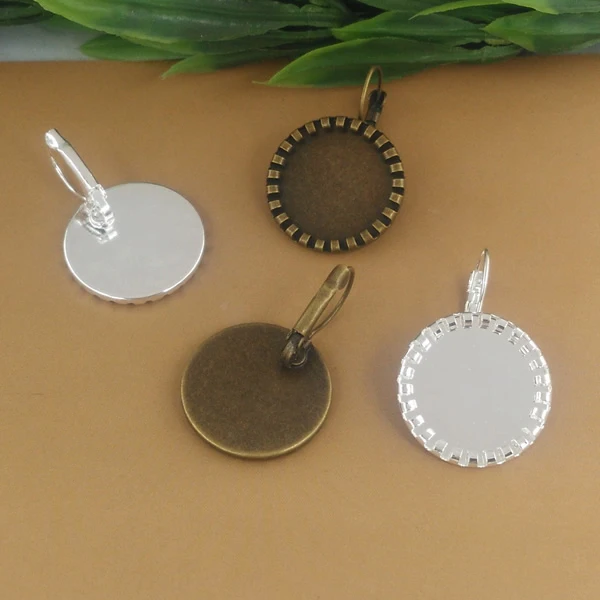 3245332766_1675577996-