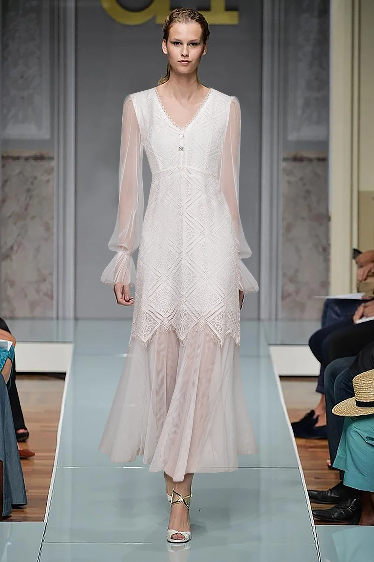 

Women's V neck lace dress Brand new design LANTERN SLEEVES mesh dress 2019 summer runways women's party dress A377