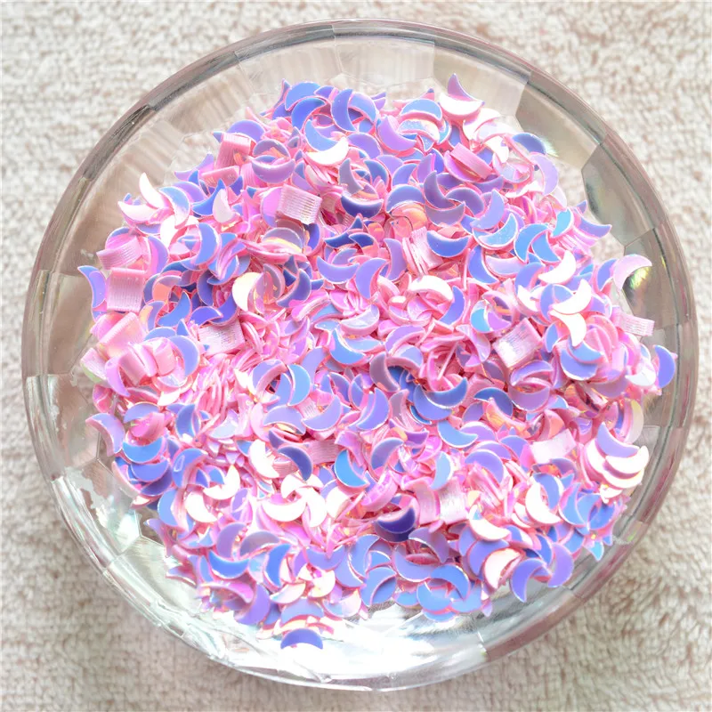 

Hot Sale 30g/Lot 3*5mm Small Crescent shape PVC Sequins Paillettes for Nails Arts manicure/Women Diy/wedding decoration confetti
