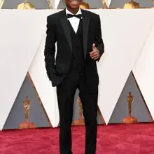 Оптовик одна кнопка Черный Жених Смокинги друзей жениха Мужские свадебные костюмы выпускного вечера на заказ(куртка+ брюки+ жилет+ галстук) K: 239