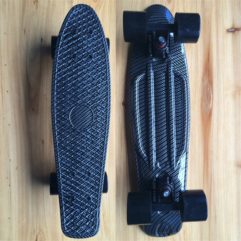 CHI YUAN Haig Graphic Printed Mini Cruiser Plastic Skateboard 22 CHI YUAN Haig Graphic Printed Mini Cruiser Plastic Skateboard 22