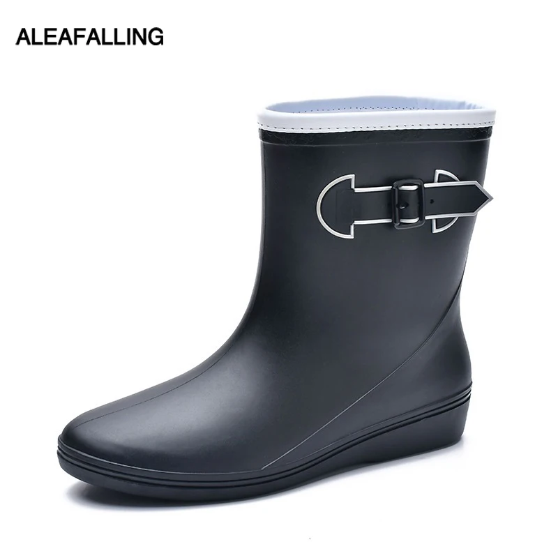 

Aleafalling fashion rain boots waterproof flat shoes woman woman water buckle rubber ankle boots good quality botas 4colors W216
