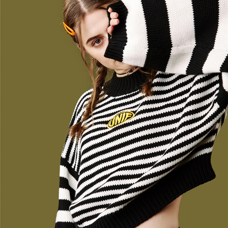 

2019women pullover winter cropped unif black white embroidery Loose Oversize Crayola Pullovers Pattern stripe knitted sweater