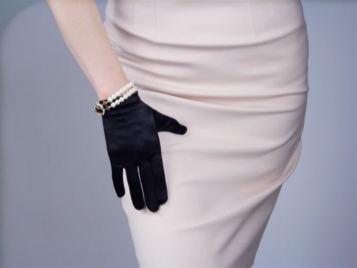 Женские перчатки эластичные шелковые атласные белые черные бежевые солнцезащитные летние перчатки Классические французские элегантные Boda vestido перчатки TB57