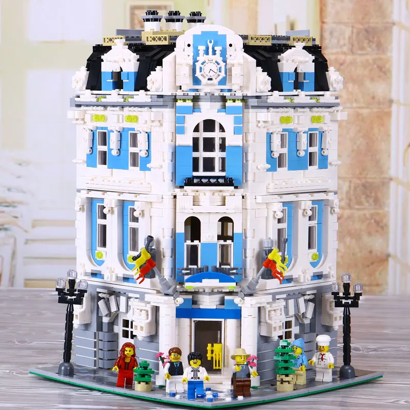 

15018 Creator Series The Sunshine Hotel Set Apartment Building Blocks 3196pcs Bricks Toys Compatible With Bela