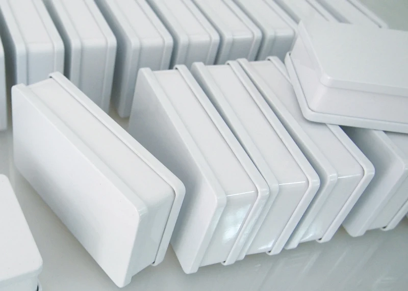 

30PCS 105*62*28mm white Antirust Tin Ornament cosmetic Box Toy Electronic hardware Commodity pack Tea Coffee Storage Boxes