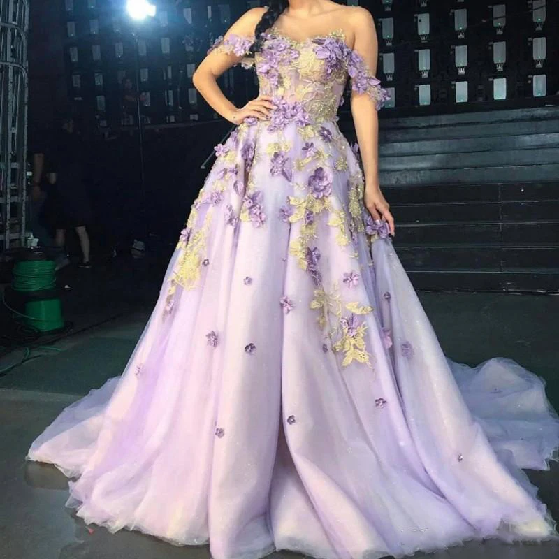 princess-lilac-prom-dresses-long-off-the-shoulder-petal-power-appliques-tulle-celebrity-evening-dress-count-train-formal-dresses-party-wear
