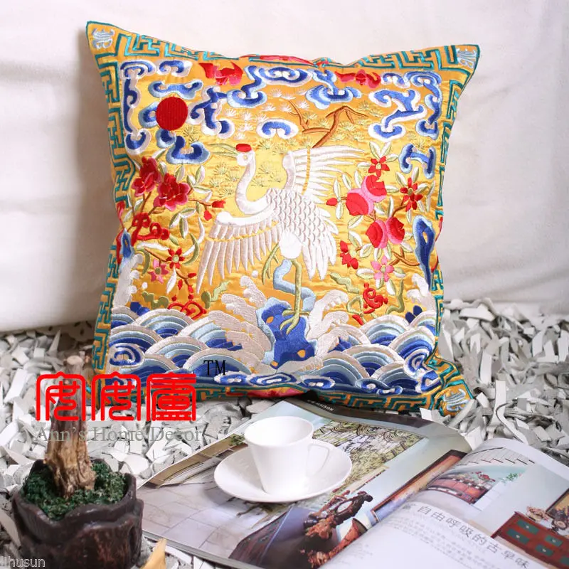

43*43cm Classic Chinese Handmade Silk Embroider Yellow Cushion Cover Pillowcase