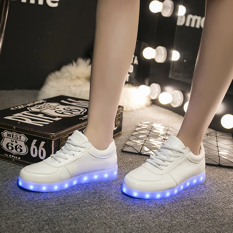 7ipupas туфли со светодиодной подсветкой для детей, новые 11 цветов Светящиеся кроссовки с зарядкой от usb, унисекс, детская обувь с граффити для мальчиков и девочек