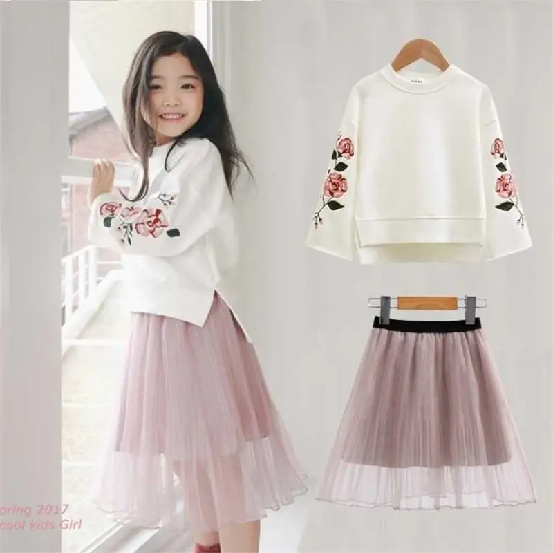 

2019 New Fashion Kids Girl Embroidery Flower Shirt+Mesh Skirt Suit Children Causal Sweet Sets Teen Girl Elegant Clothes Set Q738