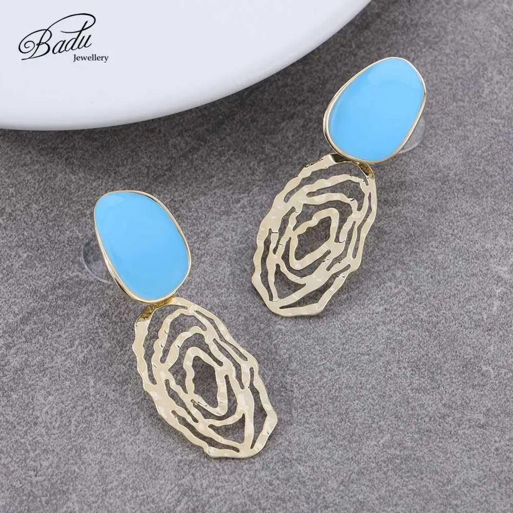 

Badu Gold Hollow Drop Earrings for Women Glamour Punk Alloy Blue Geometric Statement Pendant Earrings Jewelry Gift Wholesale