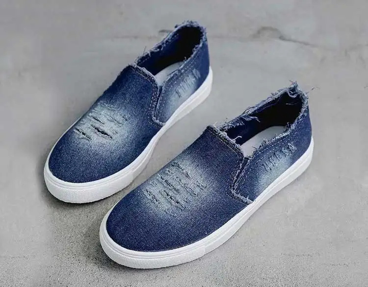 النساء الدنيم أحذية رياضية 2019 الربيع الشقق المتسكعون السيدات الأزياء حفرة تصميم مريحة رونينغ أحذية رياضية الإناث أحذية تزلج