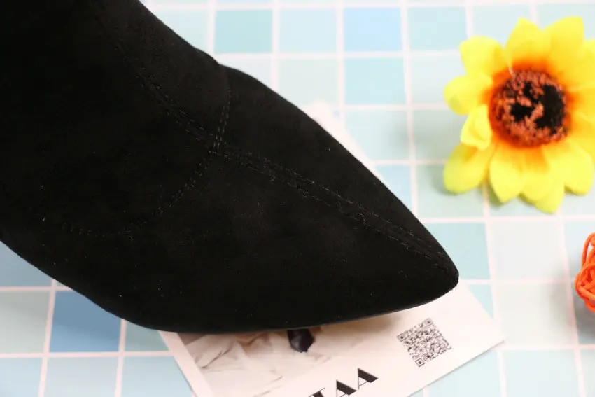 Женский ботинок-носок на платформе QUTAA, черные ботинки с острым носком, на высоком устойчивом каблуке, без застежки, невысокие ботинки большого размера 34–43, для весны и осени