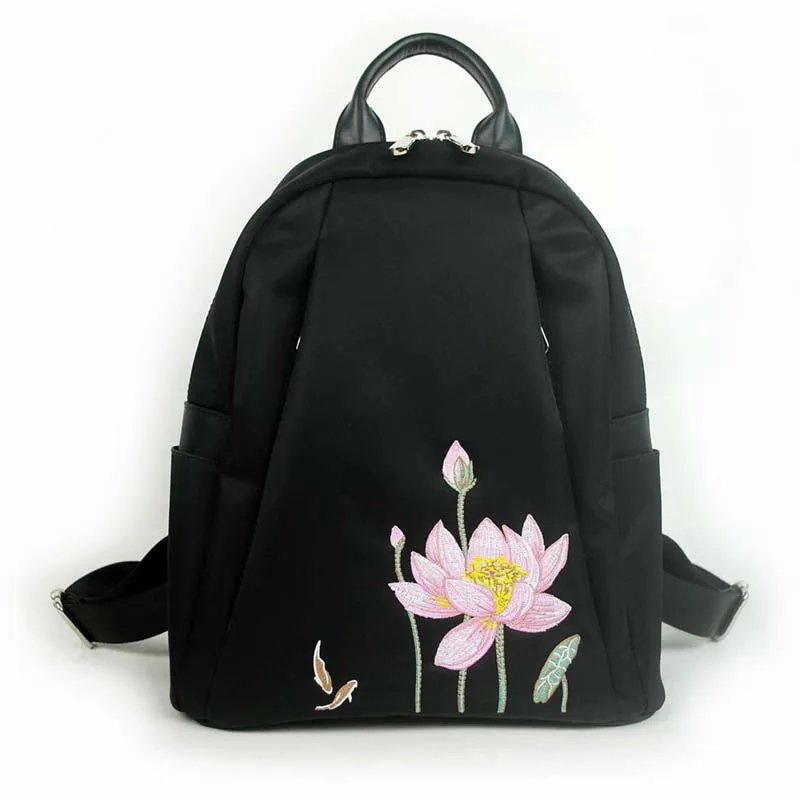 

2019 new women's shoulder bag Messenger bag embroidery flower Chinese style embroidery lotus bag retro black simple fashion hand