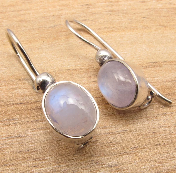 

HANDMADE JEWELRY EARRINGS , Natural RAINBOW MOONSTONE Gems ! Silver Plated Variation