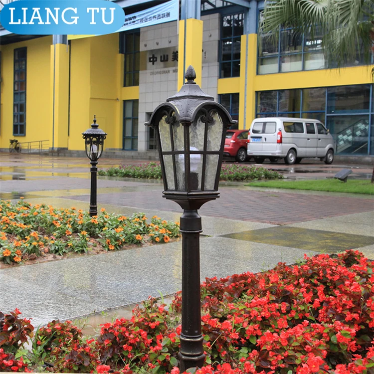 8767451081_2113668566