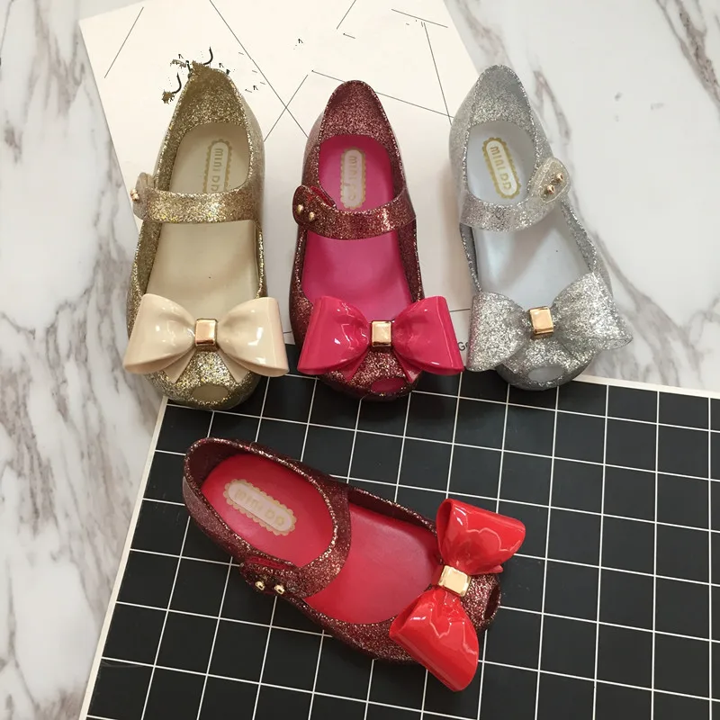 Mini Melissa/ г.; летние сандалии для маленьких девочек; детская обувь с бантом; кожаные сандалии из ПВХ для маленьких детей; обувь принцессы для девочек