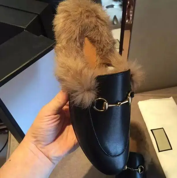 

2019 New Geniune cow leahter Black shoes Muller leather shoes Horse Fur Button Slippers Women Half Slippers Casual Flat Shoes