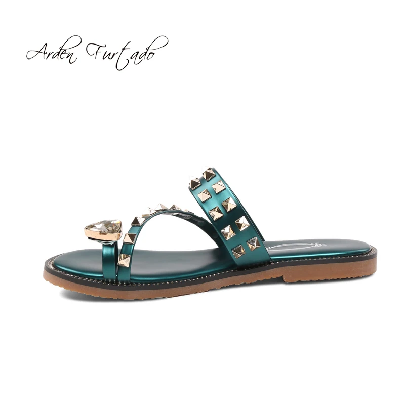 2018 Strass D'été Véritable Rivet Cuir Arden En green Femme Cristal Diapositives Mode Chaussures De Pantoufles Occasionnels Furtado Appartements Blanc Dames Beige 65AwBq