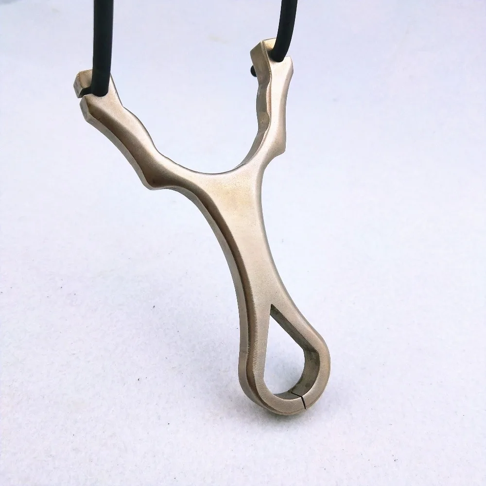 Рогатка из стали. Рогатка металлическая. Рогатка для самообороны. Edc slingshot. Профессиональная рогатка slingshot professional hunting.